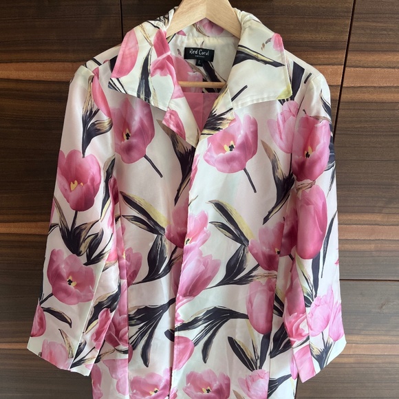 Red Coral floral jacket - Picture 1 of 4